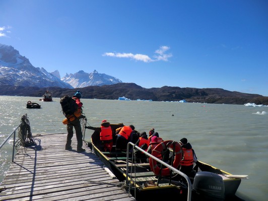 Travers&eacute;e du Lac Grey au refuge Grey 