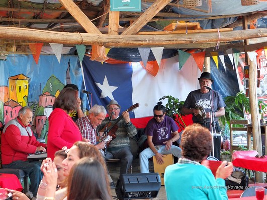 La Cueca est la danse nationale et folklorique du Chili