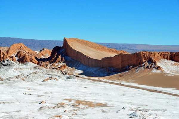 Paysage d&eacute;sertique de la Vall&eacute;e de la Lune depuis le mirador de la Dune Mayor