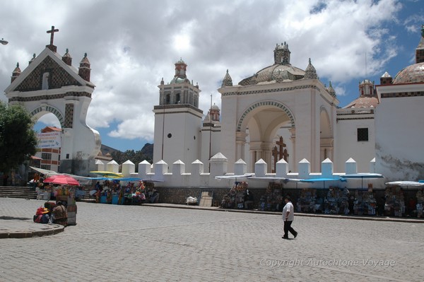 L&rsquo;&eacute;glise de Copacabana &ndash; Lac Titicaca