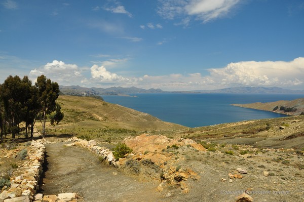 Travers&eacute;e nord-sud de l&rsquo;Isla del Sol &ndash; Lac Titicaca &ndash; Bolivie