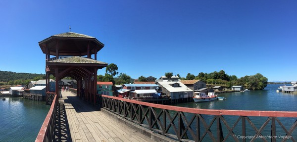 Les palafitos: maisons sur pilotis &ndash; Ile de Mechuque