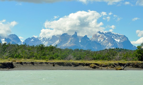 Navigation en zodiac &agrave; Torres del Paine